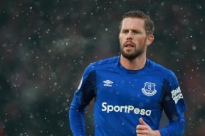 开云-罗马季后赛爆冷那不勒斯，凯恩砍下22记关键球，全场沸腾